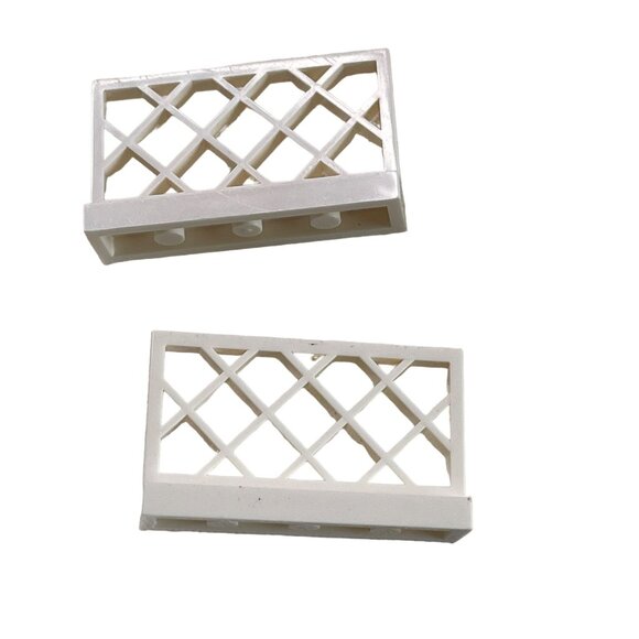 Lego White Lattice Fence Replacement Part 3185 2 Pieces Sections 1 x 4 x 2 u - Picture 1 of 2